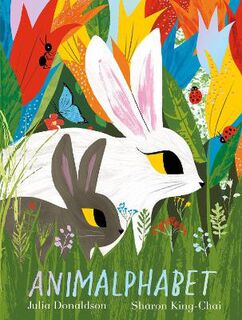 Animalphabet (Fold-Out Flaps with Die-Cut Holes)